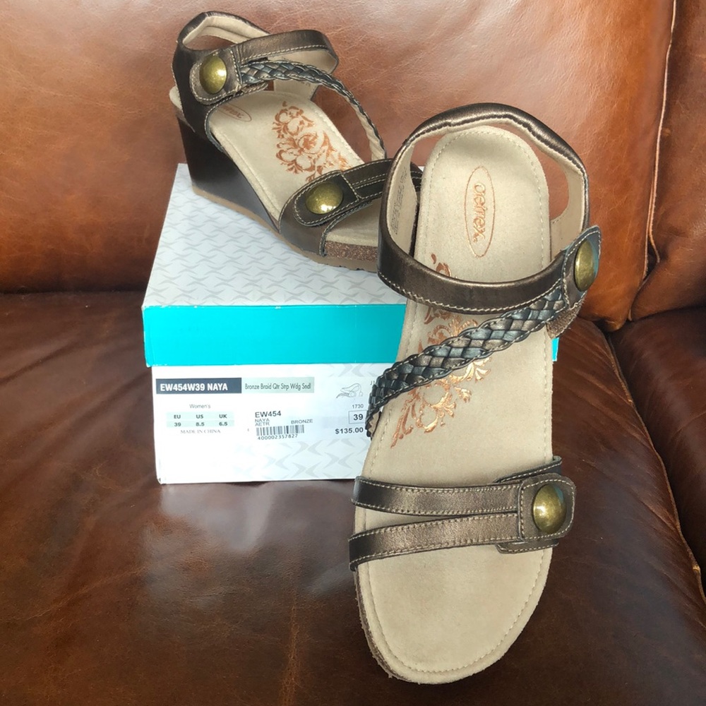 Aetrex bronze braid strap wedge sandals